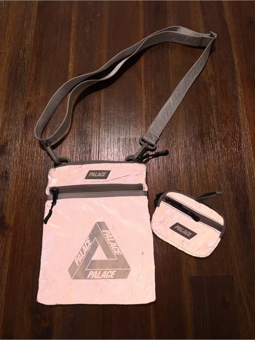 PALACE Light Gray Reflector  Men’s Messenger Crossbody with Coin Pouch